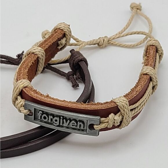 Lot of  3 Leather bracelets,  Forgiven, Believe, adjustable, Unisex - Picture 4 of 5